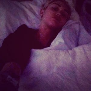 Miley Cyrus Hospitalized After Serious Allergic Reaction