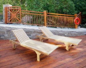 Back Decks: The Safe Way to Work with Woods, Stains