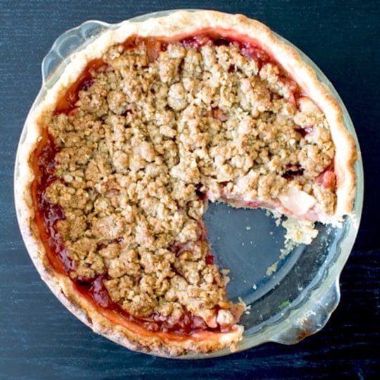 Dairy-Free Cran-Apple Crumble Pie - Allergic Living