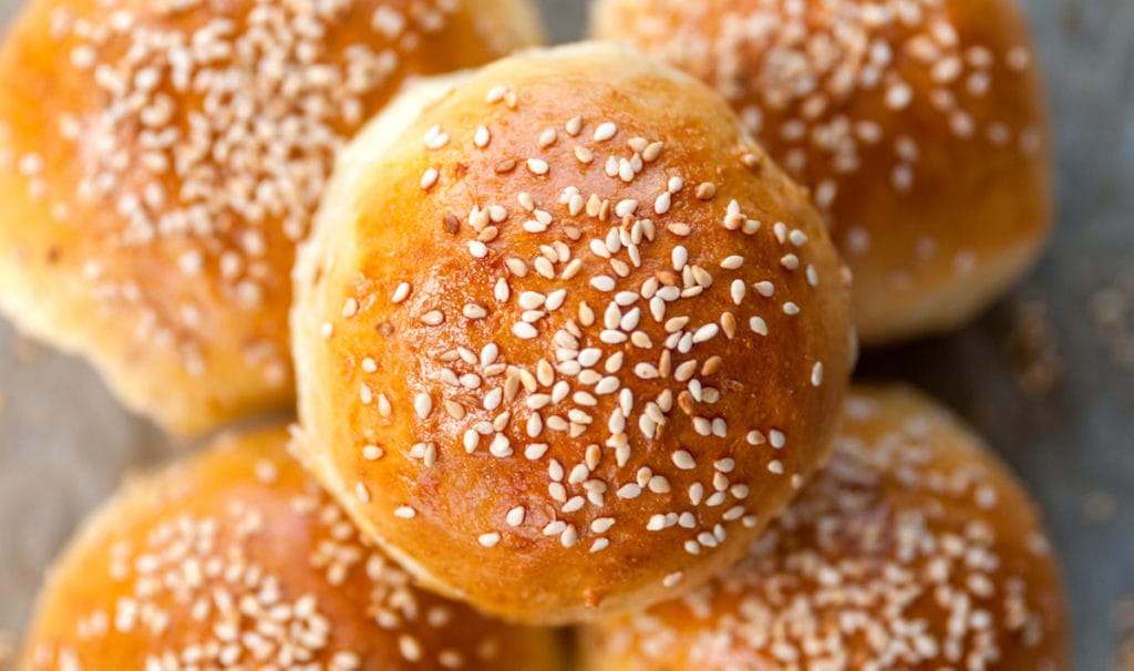 five hamburger buns with sesame seeds

U.S. House Passes FASTER Act, Sesame to Become 9th Top Allergen